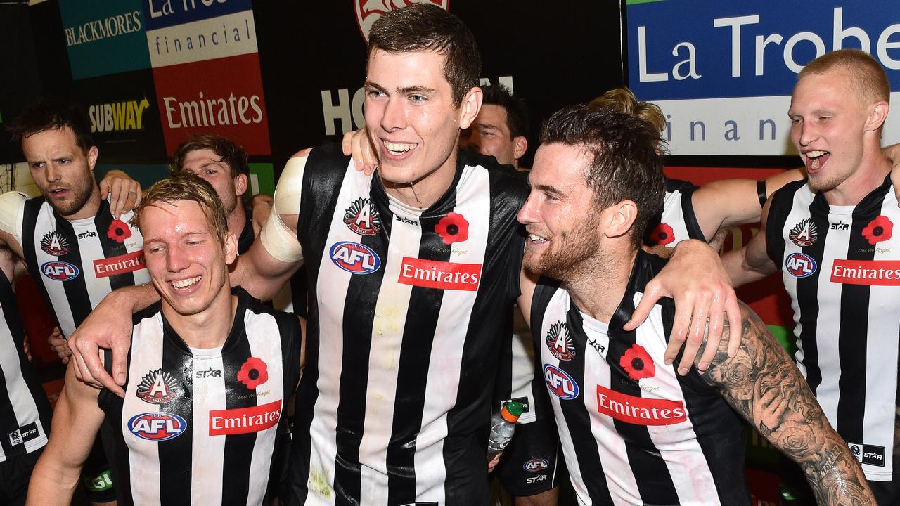 Twisted MOVE: Collingwood star forward, delisted Eagle sign two-year deal with WAFL club over…